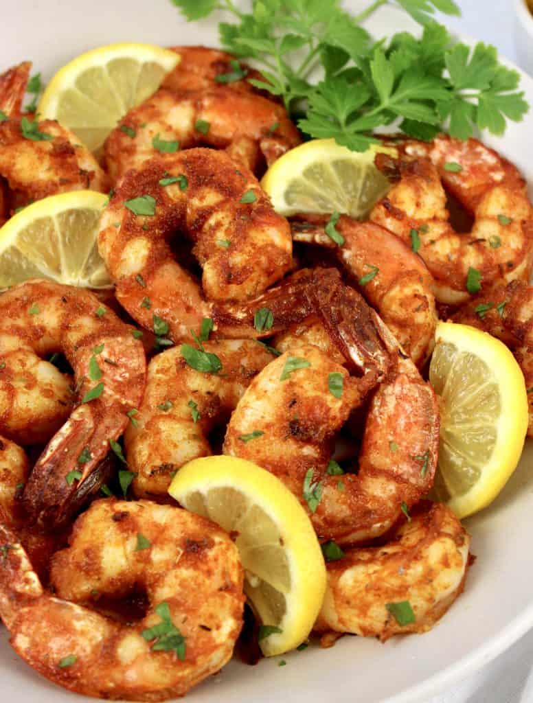 Air Fryer Blackened Shrimp with lemon slices and parsley
